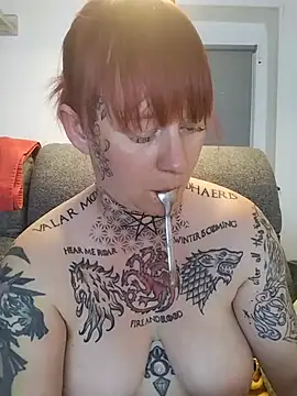 poussichienne online show from 25, 6, 2026
