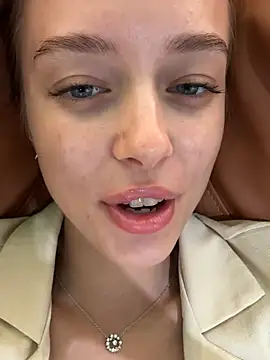 Snapshot of enjoy_my_beauty chatting on 10, 3, 2025 enjoy my beauty online show from 10, 3, 2025