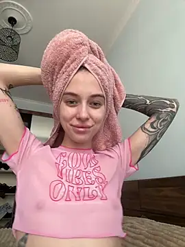 Snapshot of enjoy_my_beauty chatting on 20, 5, 2026 enjoy my beauty online show from 20, 5, 2026