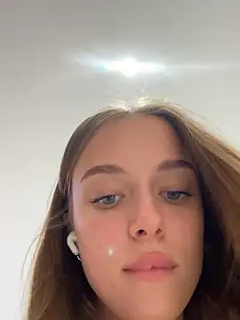 Snapshot of enjoy_my_beauty chatting on 26, 2, 2025 enjoy my beauty online show from 26, 2, 2025