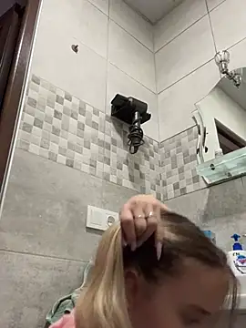 Snapshot of enjoy_my_beauty chatting on 26, 4, 2026 enjoy my beauty online show from 26, 4, 2026