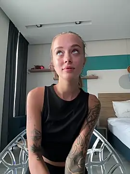 Snapshot of enjoy_my_beauty chatting on 27, 2, 2025 enjoy my beauty online show from 27, 2, 2025