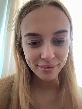 Snapshot of enjoy_my_beauty chatting on 4, 6, 2026 enjoy my beauty online show from 4, 6, 2026