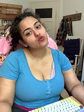 Curvydesifromgermany online show from 1, 6, 2026
