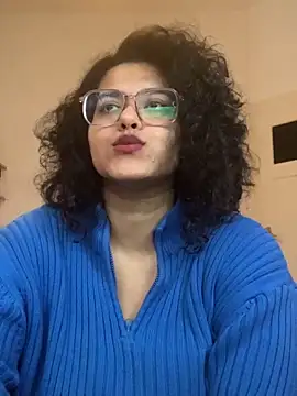 Curvydesifromgermany online show from 27, 1, 2025
