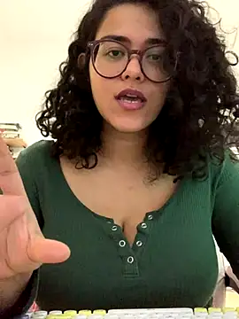 Curvydesifromgermany online show from 13, 11, 2025