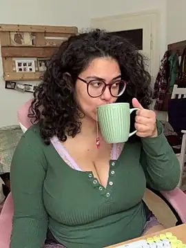 Curvydesifromgermany online show from 16, 6, 2026
