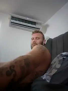 Hunnyhunty420 online show from 15, 4, 2026