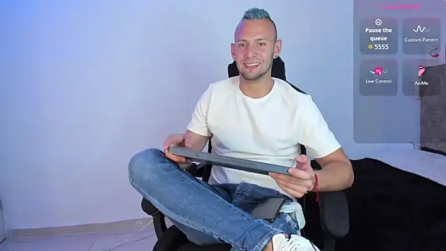 Snapshot of Damon_Bakert chatting on 1, 12, 2025 Damon Bakert online show from 1, 12, 2025