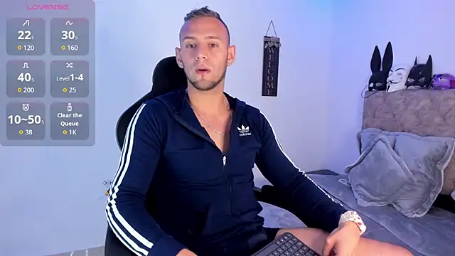 Snapshot of Damon_Bakert chatting on 9, 10, 2025 Damon Bakert online show from 9, 10, 2025