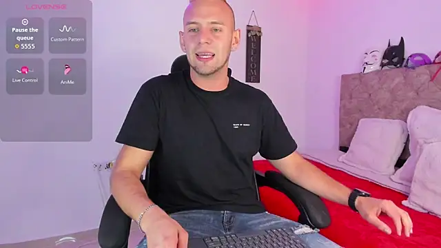 Snapshot of Damon_Bakert chatting on 29, 10, 2025 Damon Bakert online show from 29, 10, 2025