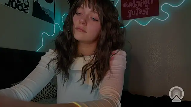 Emilia0 0 7 online show from 23, 2, 2026