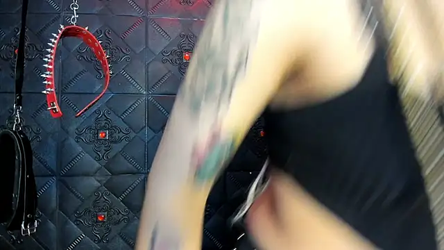 annavi  online show from 10, 10, 2025