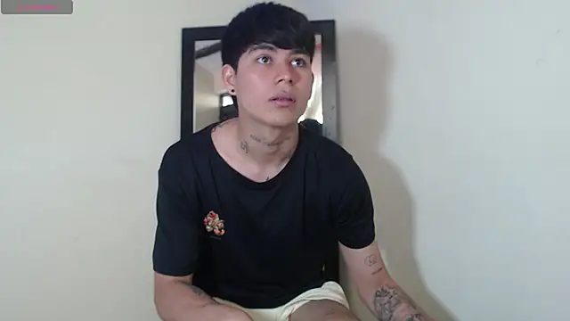 Snapshot of Lukas_strong chatting on 21, 11, 2025 Lukas strong online show from 21, 11, 2025