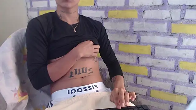 Snapshot of Lukas_strong chatting on 25, 10, 2025 Lukas strong online show from 25, 10, 2025