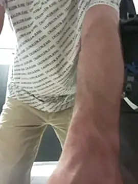 bigdickdaddy2184 online show from 14, 2, 2026