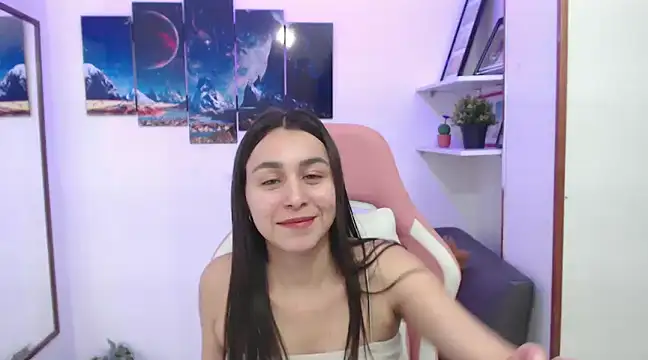 EmmaMyerss  online show from 15, 3, 2025