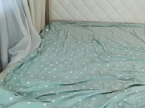 pretybella1 online show from 15, 10, 2025