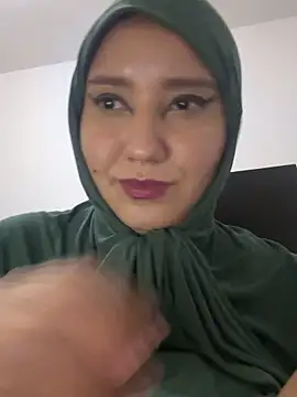 Snapshot of hannahayat chatting on 24, 10, 2025 hannahayat online show from 24, 10, 2025