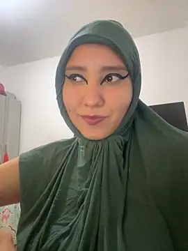 Snapshot of hannahayat chatting on 8, 11, 2025 hannahayat online show from 8, 11, 2025