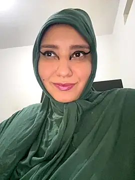 Snapshot of hannahayat chatting on 22, 10, 2025 hannahayat online show from 22, 10, 2025