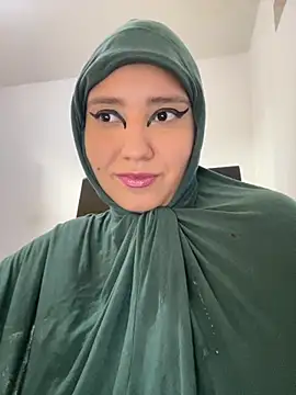 Snapshot of hannahayat chatting on 23, 10, 2025 hannahayat online show from 23, 10, 2025