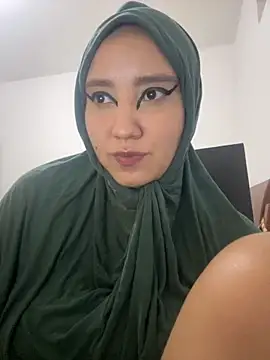 Snapshot of hannahayat chatting on 19, 11, 2025 hannahayat online show from 19, 11, 2025