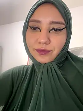 Snapshot of hannahayat chatting on 28, 11, 2025 hannahayat online show from 28, 11, 2025