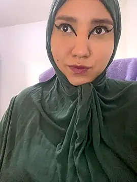 Snapshot of hannahayat chatting on 15, 12, 2025 hannahayat online show from 15, 12, 2025