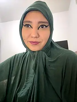 Snapshot of hannahayat chatting on 15, 11, 2025 hannahayat online show from 15, 11, 2025