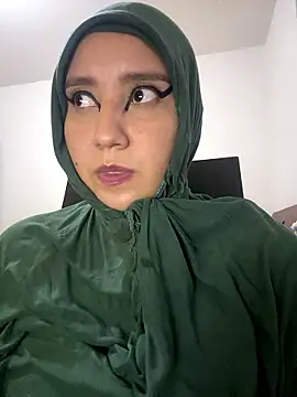 Snapshot of hannahayat chatting on 13, 1, 2026 hannahayat online show from 13, 1, 2026