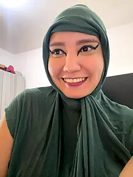 Snapshot of hannahayat chatting on 26, 11, 2025 hannahayat online show from 26, 11, 2025