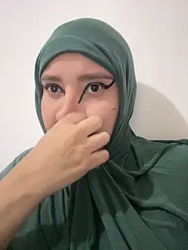 Snapshot of hannahayat chatting on 14, 12, 2025 hannahayat online show from 14, 12, 2025