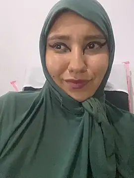 Snapshot of hannahayat chatting on 21, 12, 2025 hannahayat online show from 21, 12, 2025