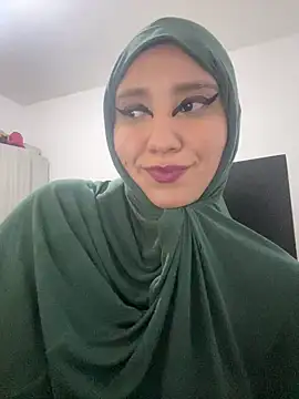 Snapshot of hannahayat chatting on 1, 11, 2025 hannahayat online show from 1, 11, 2025