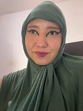 Snapshot of hannahayat chatting on 21, 11, 2025 hannahayat online show from 21, 11, 2025