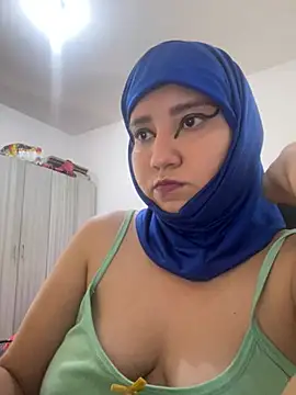 Snapshot of hannahayat chatting on 15, 5, 2026 hannahayat online show from 15, 5, 2026