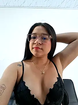 -VICKKY online show from 4, 2, 2026