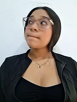 -VICKKY online show from 7, 4, 2026