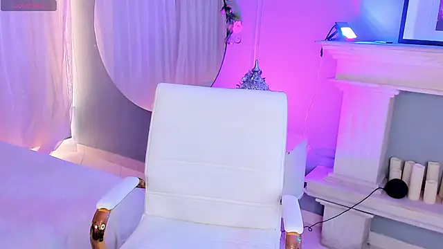 tiffany becker online show from 3, 3, 2026