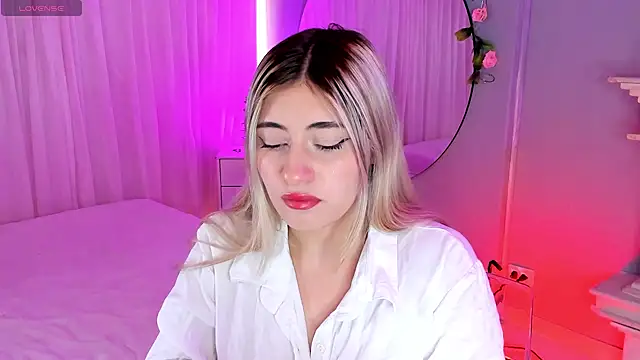 tiffany becker online show from 17, 4, 2026