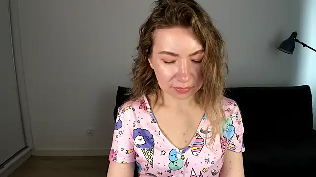 Mia Tasty online show from 1, 4, 2026