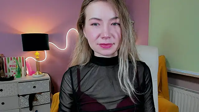 Mia Tasty online show from 12, 11, 2025