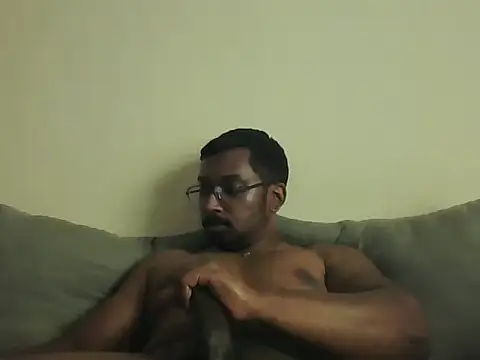 Snapshot of chennaibull101 chatting on 26, 4, 2026 chennaibull101 online show from 26, 4, 2026