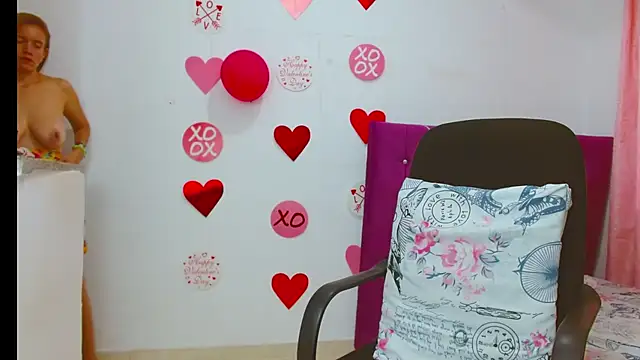 chantalsemenova1 online show from 18, 2, 2026