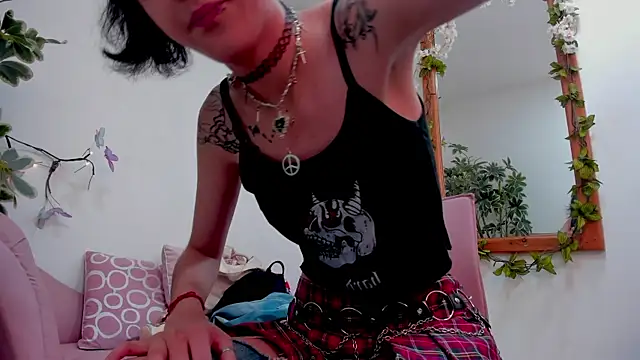 BonnieCute  online show from 5, 4, 2026