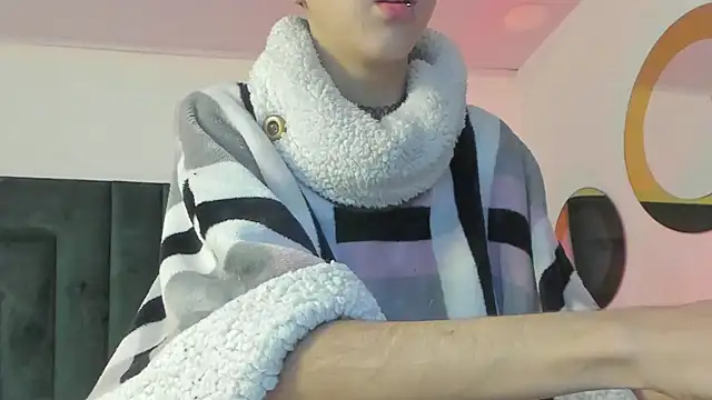 BonnieCute  online show from 2, 3, 2025