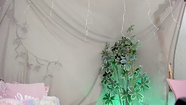 BonnieCute  online show from 23, 11, 2025