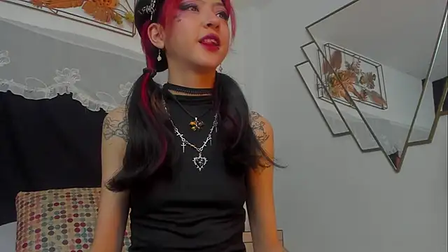 BonnieCute  online show from 3, 11, 2025