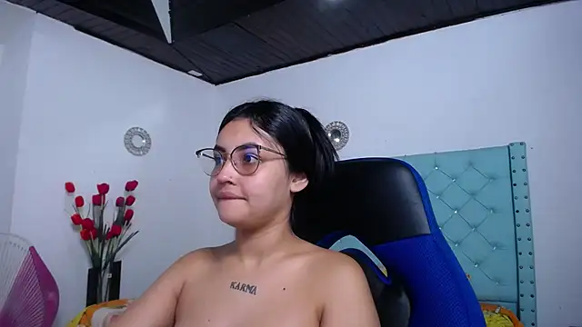 antonella sweetlittle online show from 4, 3, 2026